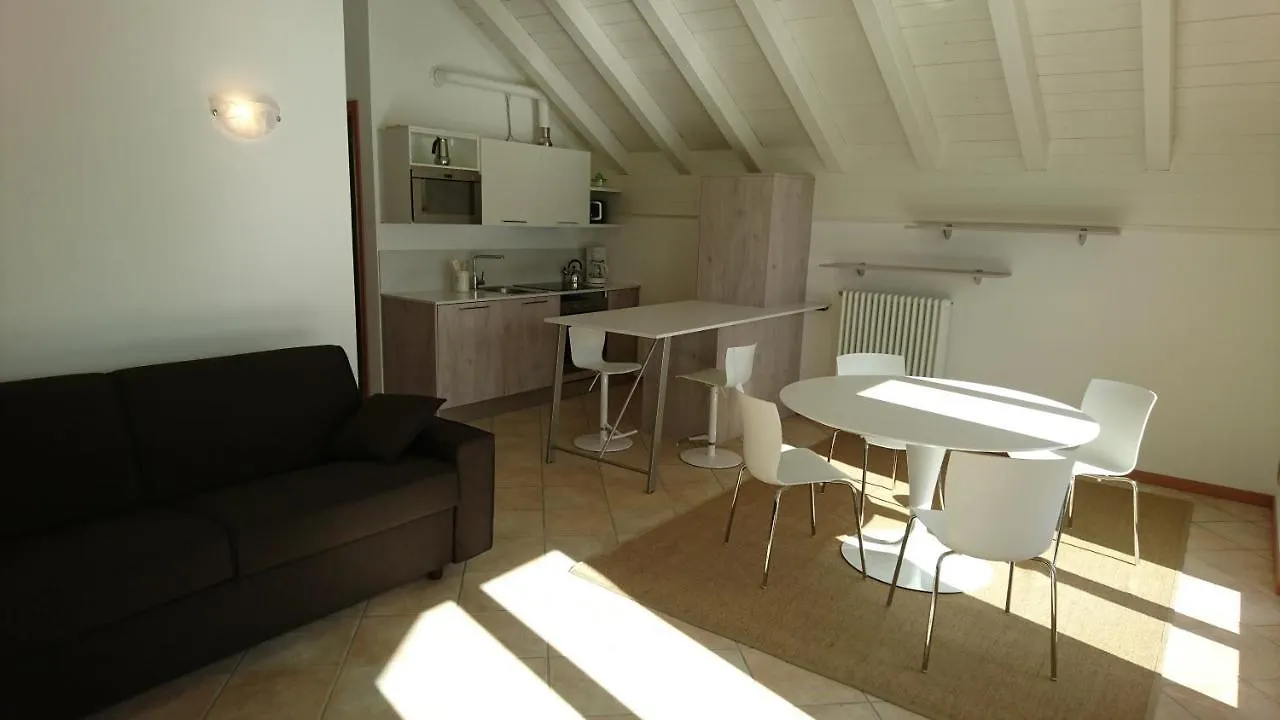 Lakecomoweb Apartments Perledo Italy