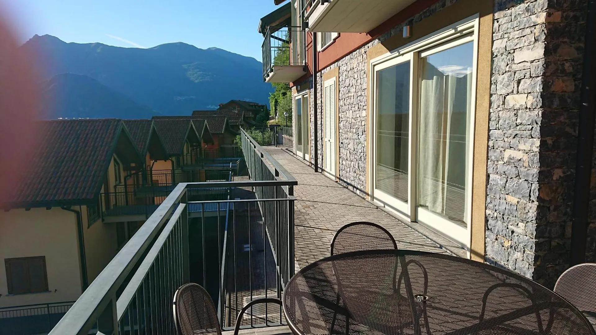 Lakecomoweb Apartments Perledo