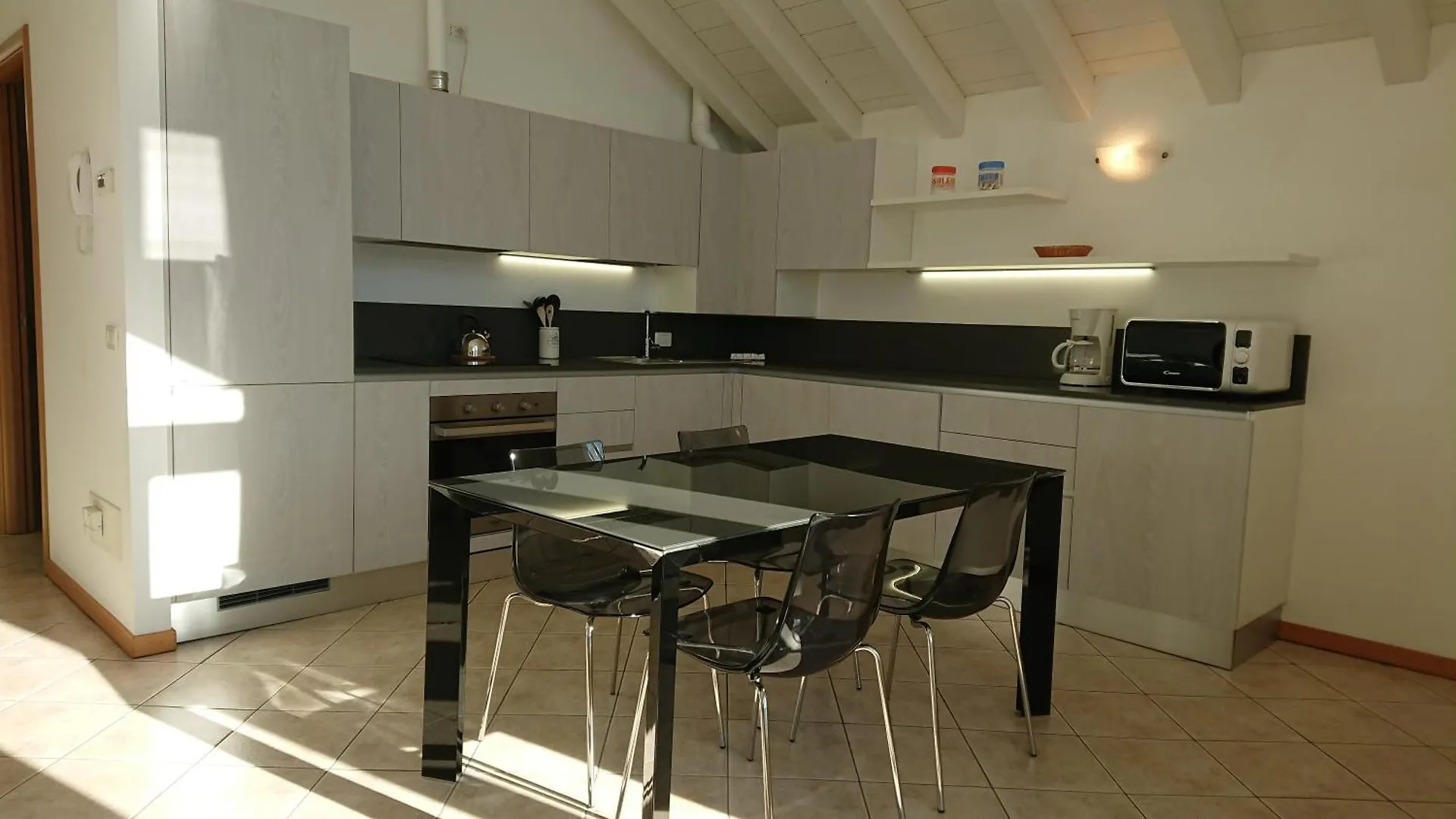 Lakecomoweb Apartments Perledo