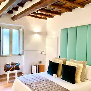 palace-fontana-di-trevi-apartments.it-romehotels.com/